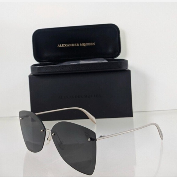 Alexander McQueen Dark Gray Sunglasses - Picture 8 of 8